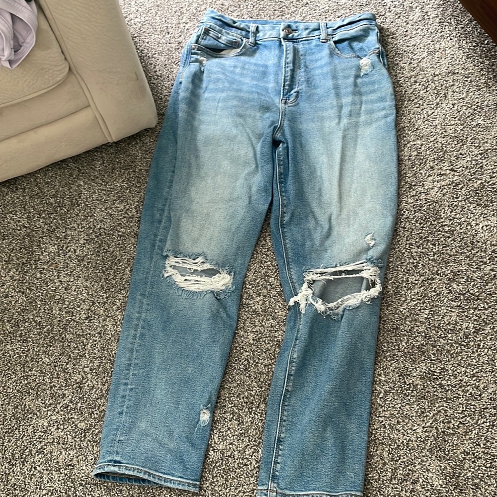 American Eagle Curvy Mom Jean